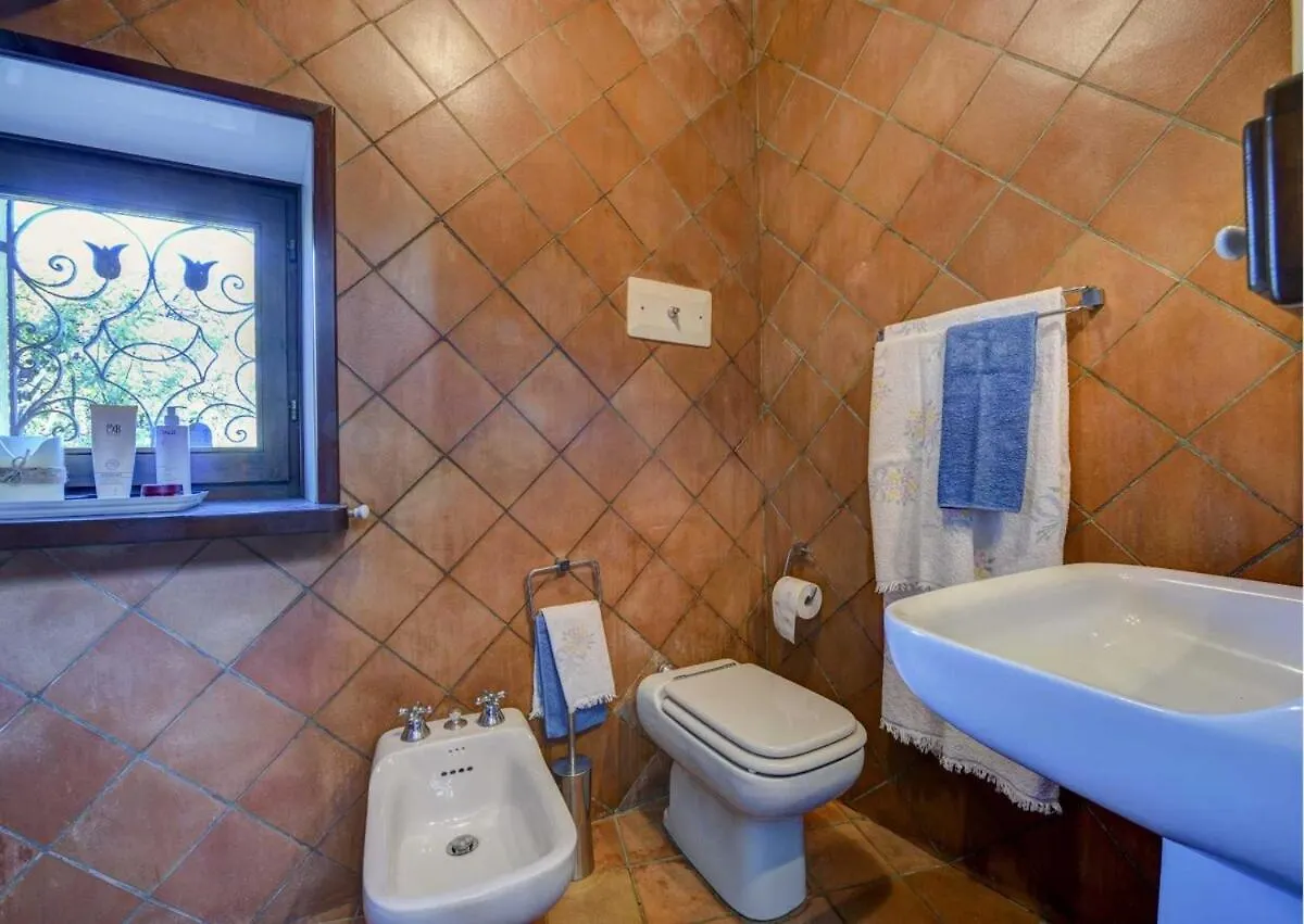 Le Ravere Luxury Mini-Resort - A Structure For 12 Gargnano Villa